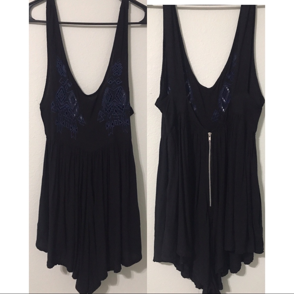 ONE TEASPOON sleeveless, flowy romper! 🕊